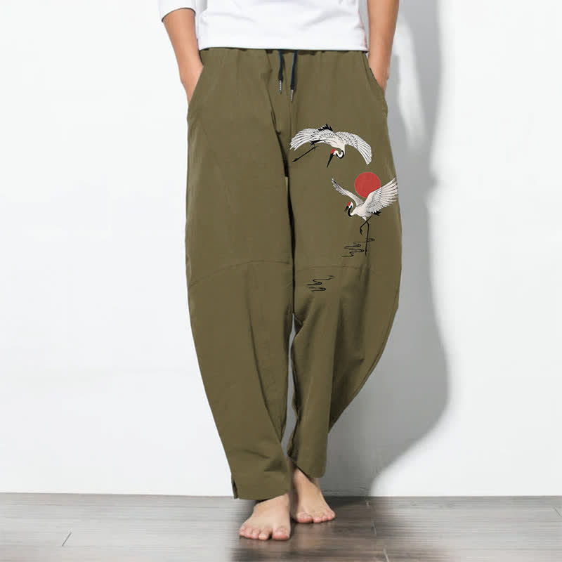 Buddha Stones Pantaloni da uomo affusolati con coulisse e tasche, in puro cotone, con motivo gru e sole rosso. - Oliva - US/UK/AU50, EU60 (5XL) - image 7