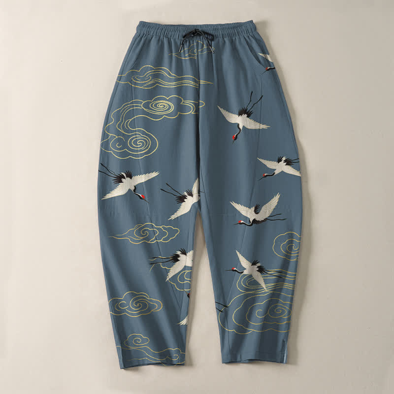 Buddha Stones Pantaloni da uomo affusolati con coulisse e tasche, in puro cotone bianco, con motivo gru coronate rosse e nuvole. - image 9