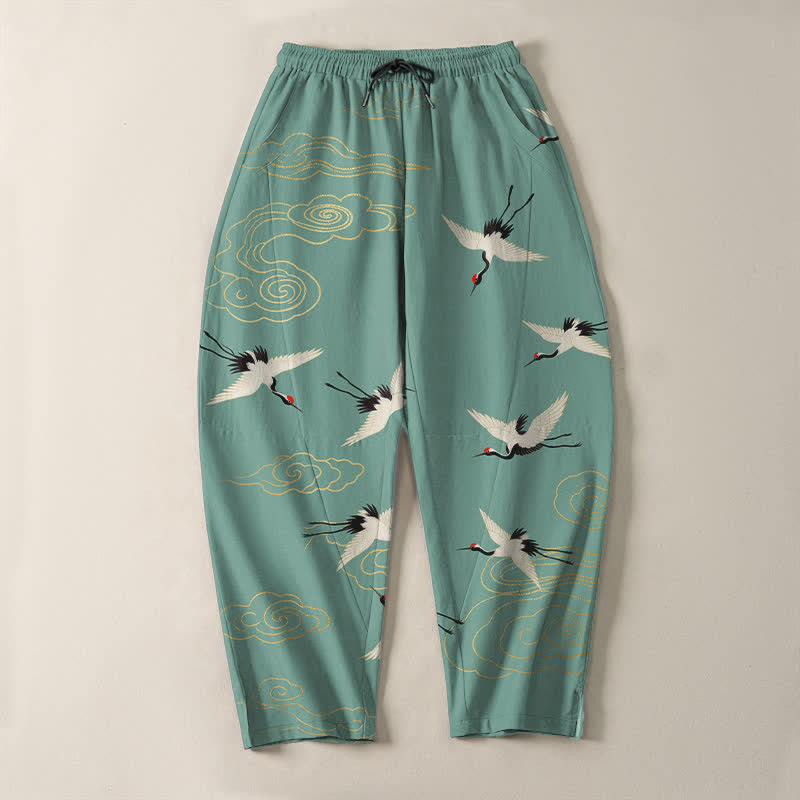 Buddha Stones Pantaloni da uomo affusolati con coulisse e tasche, in puro cotone bianco, con motivo gru coronate rosse e nuvole. - image 13