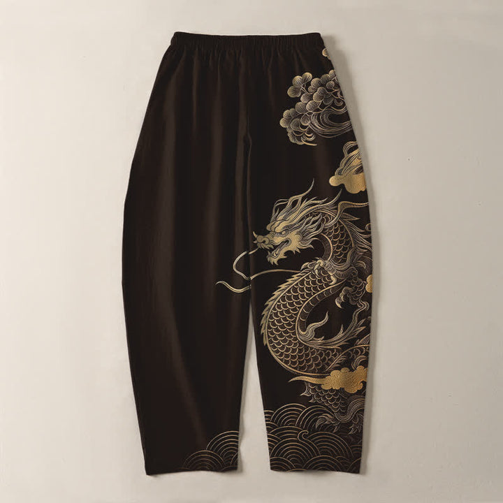 Buddha Stones Pantaloni da uomo affusolati in puro cotone con motivo drago dorato e nuvole, con coulisse e tasche. - image 2