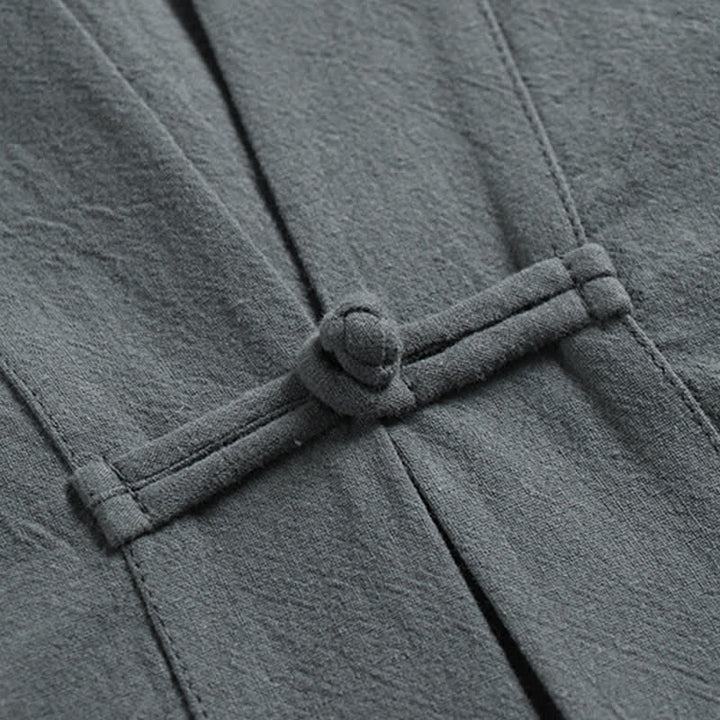 Buddha Stones Completo estivo da uomo in stile Tang con bottoni a rana, scollo a V, senza maniche e tasche, composto da camicia e pantaloni in lino tinta unita con scollo a V e tasche, ideale per la meditazione. - image 9