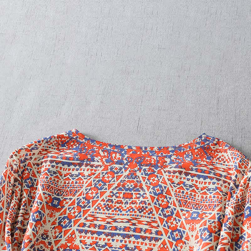 Buddha Stones T-shirt da donna a maniche lunghe con scollo a V, motivo geometrico e stampa boho vintage rossa, ideale per l'estate. - image 3