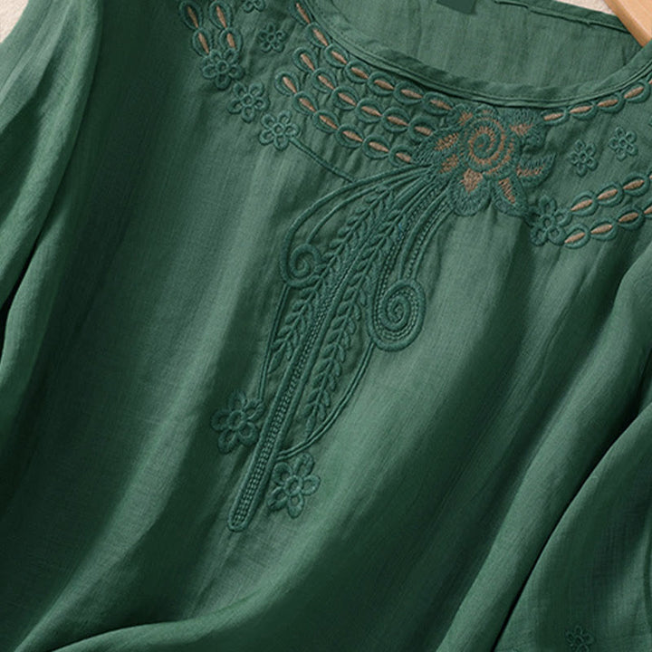 T-shirt da donna a maniche corte con scollo rotondo e ricamo floreale a tinta unita Buddha Stones. - image 22