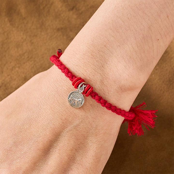 Buddha Stones Braccialetto regolabile in argento sterling 925 con grazioso gatto e pesce, protezione tibetana, con cordino rosso. - image 4