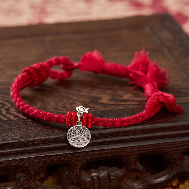 Buddha Stones Braccialetto regolabile in argento sterling 925 con grazioso gatto e pesce, protezione tibetana, con cordino rosso. - image 1
