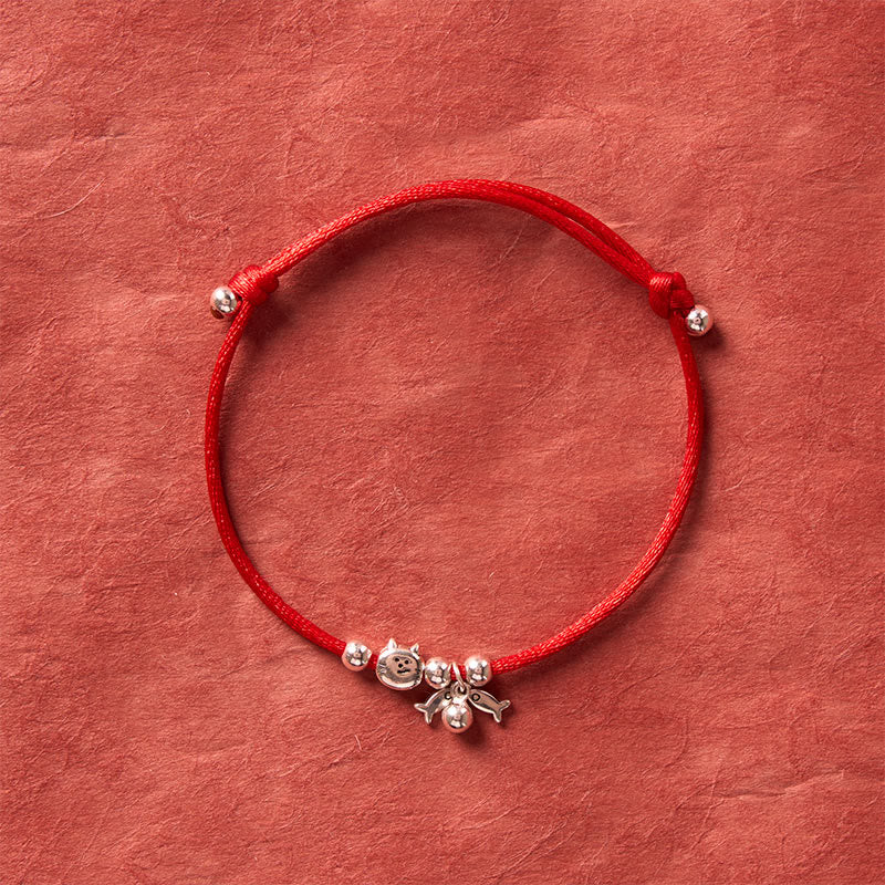 Buddha Stones Braccialetto portafortuna con ciondolo a forma di gatto e pesce in argento sterling 925 con cordino rosso. - image 3