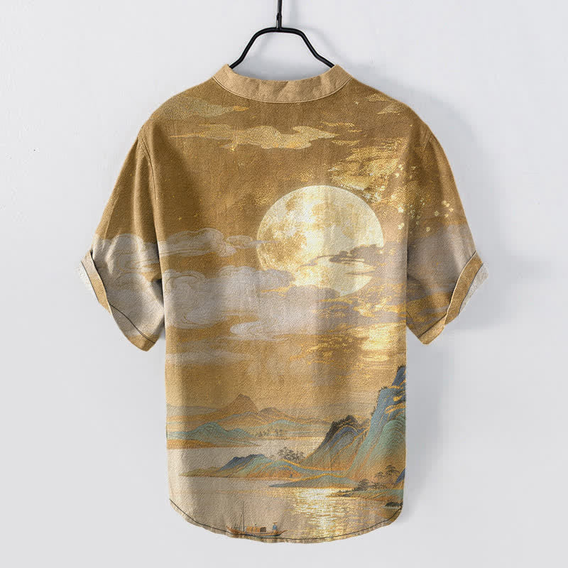 Buddha Stones Camicia da uomo a maniche corte con mezza abbottonatura, in cotone, con motivo luna, nuvole e montagne. - image 1