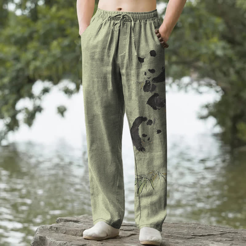 Buddha Stones Pantaloni affusolati da uomo con tasche, fantasia panda e bambù, di Cotton Ink. - Verde oliva - US/UK/AU50, EU60 (5XL) - image 4