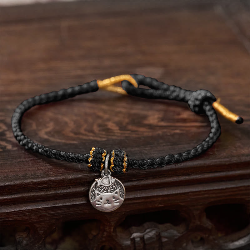 Buddha Stones Ciondolo rotondo in argento sterling 925 raffigurante un gattino che mangia un pesce, simbolo di prosperità, con cordino rosso e nero intrecciato. - Nero (circonferenza del polso 14–18 cm) - image 13