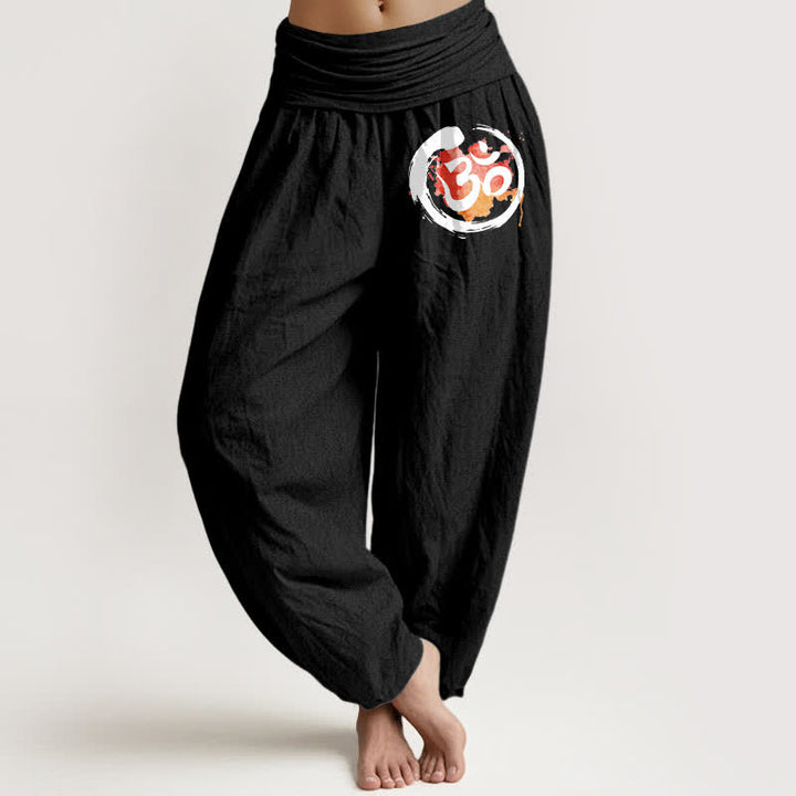Buddha Stones Pantaloni harem da donna in puro cotone nero con motivo a cerchi e simboli rossi, vita elasticizzata. - Nero - US16, UK/AU20, EU48 (3XL) - image 5