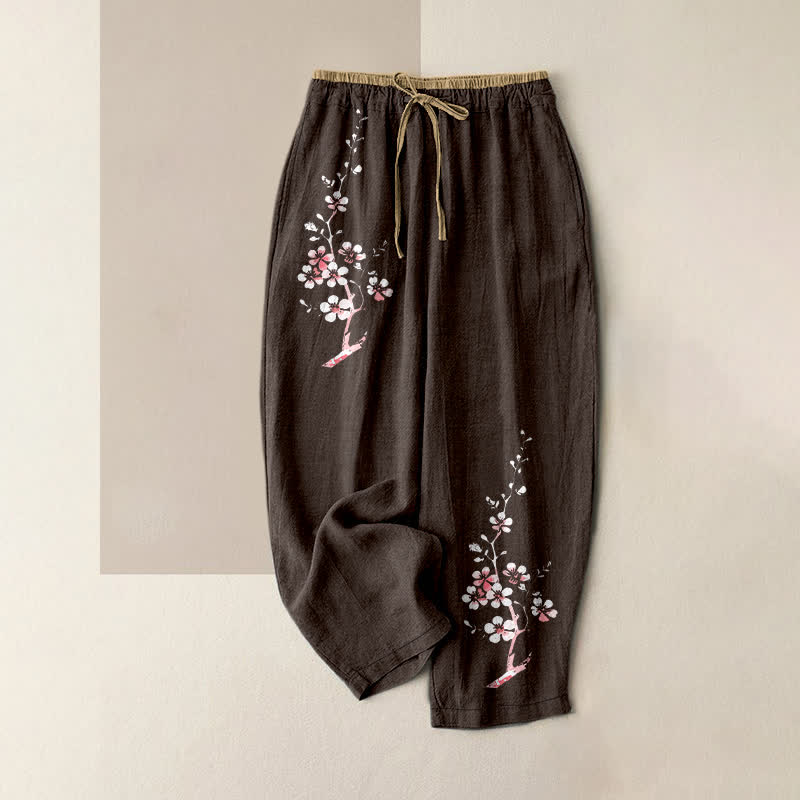 Buddha Stones Pantaloni da donna in puro cotone con elastico in vita e tasche, fantasia a rami di fiori orientali. - Marrone sella - US16, UK/AU20, EU48 (3XL) - image 0