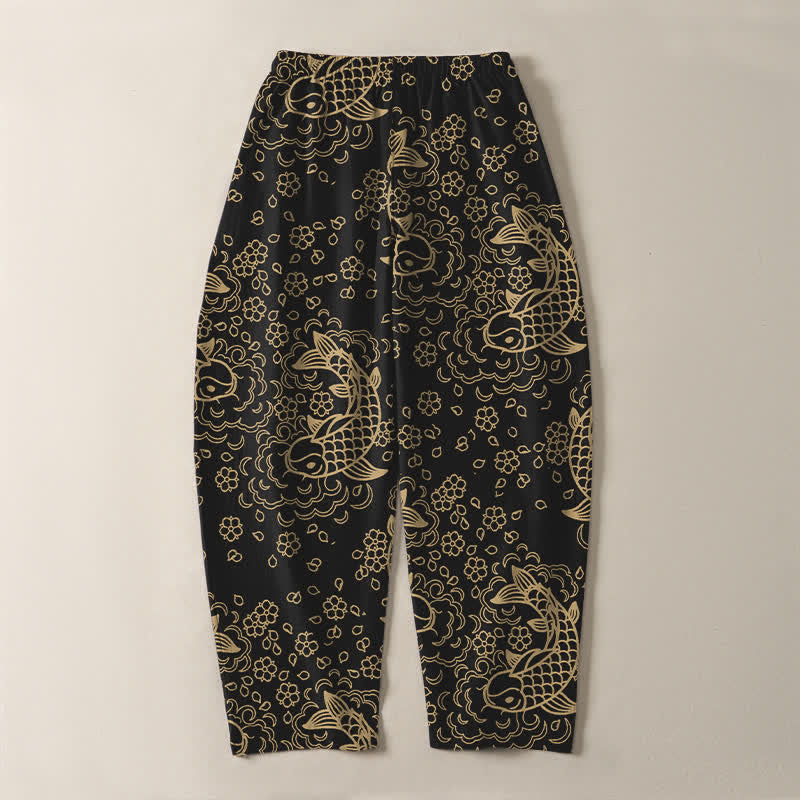 Buddha Stones Pantaloni da uomo affusolati con coulisse e tasche, in puro cotone, con motivo floreale e carpe koi dorate. - image 3