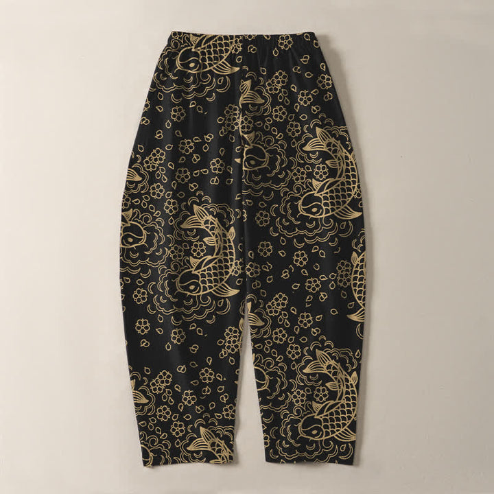 Buddha Stones Pantaloni da uomo affusolati con coulisse e tasche, in puro cotone, con motivo floreale e carpe koi dorate. - image 3