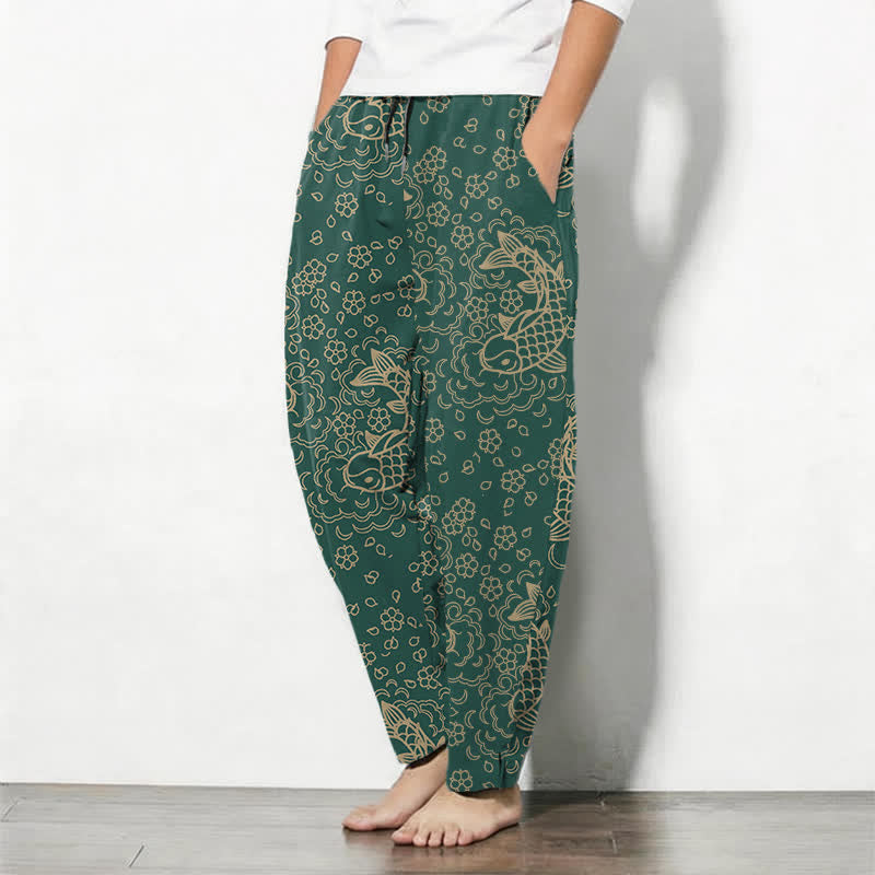 Buddha Stones Pantaloni da uomo affusolati con coulisse e tasche, in puro cotone, con motivo floreale e carpe koi dorate. - image 12