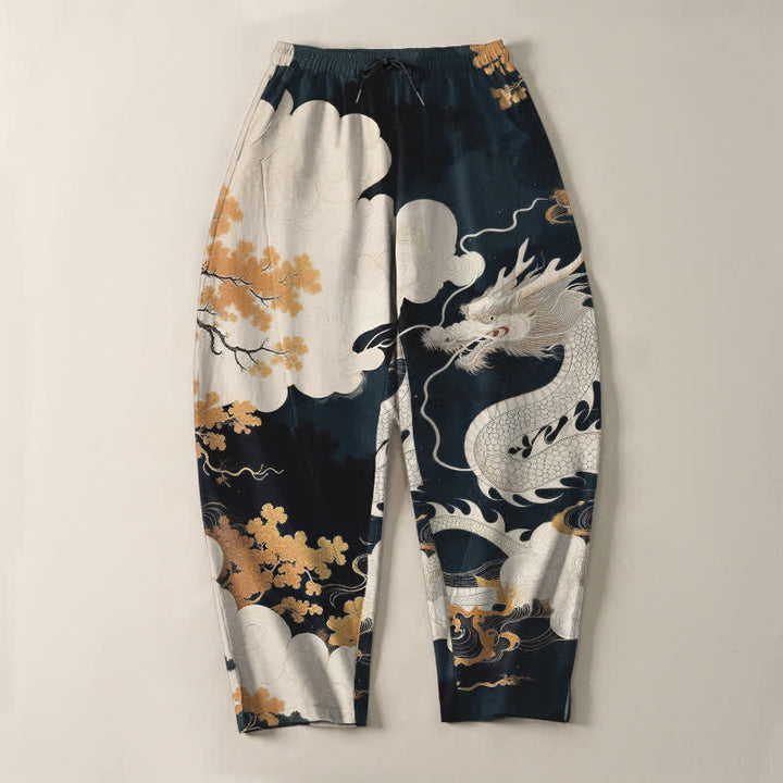 Buddha Stones Pantaloni da uomo affusolati con coulisse e tasche, in puro cotone, con motivo drago orientale e nuvole. - image 2