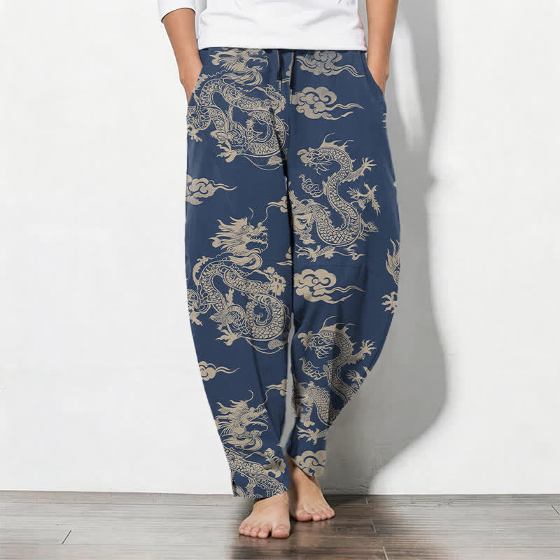 Buddha Stones Pantaloni da uomo affusolati con coulisse e tasche, in puro cotone, con motivo drago scuro e nuvole. - Marina - US/UK/AU50, EU60 (5XL) - image 11