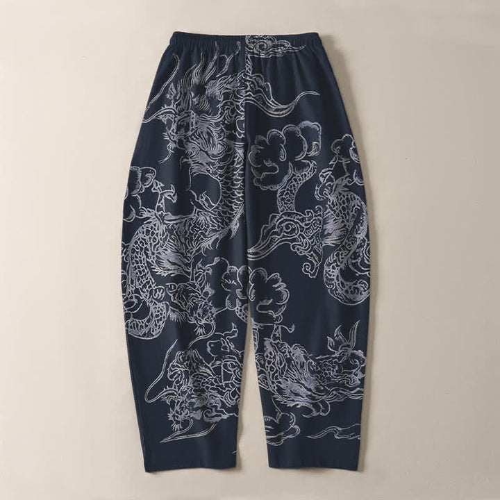 Buddha Stones Pantaloni da uomo affusolati in puro cotone con motivo drago e nuvole, con coulisse e tasche. - image 3