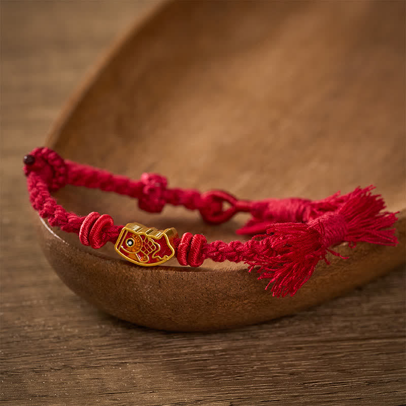 Buddha Stones Braccialetto portafortuna con filo rosso e pesce koi - image 3