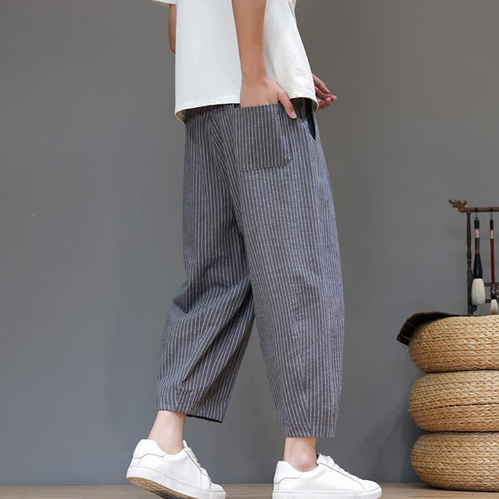 Buddha Stones Pantaloni capri estivi casual minimalisti con coulisse a righe in cotone e lino, pantaloni affusolati da uomo con tasca - image 3