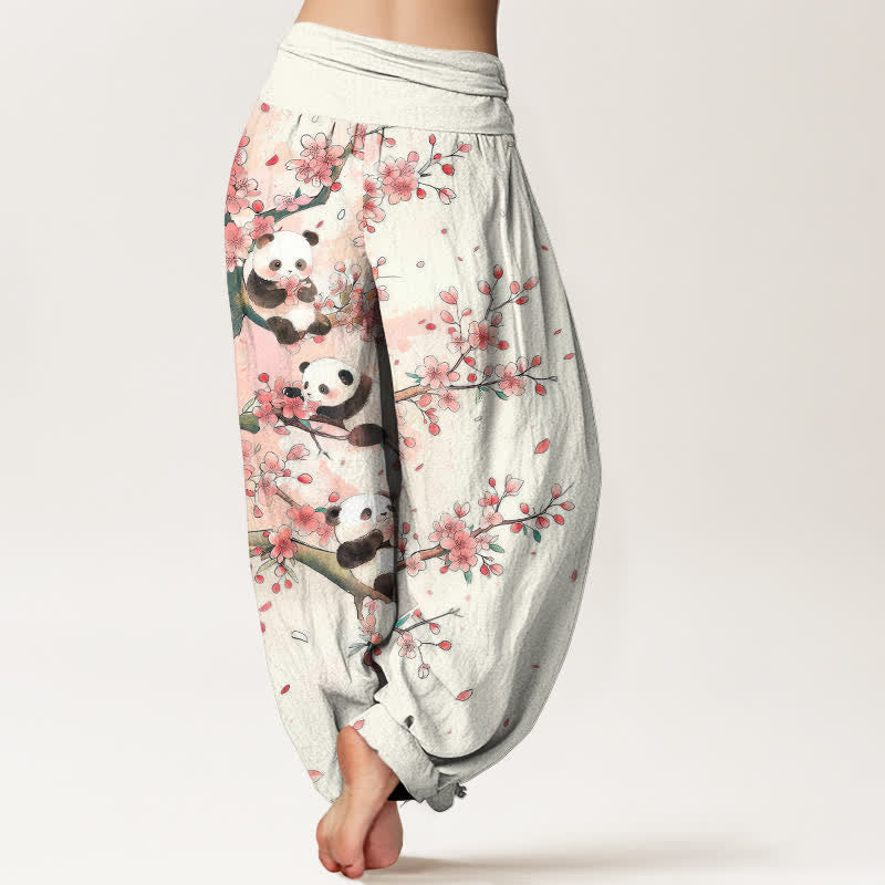 Buddha Stones Pantaloni harem da donna in cotone con motivo a fiori di ciliegio e panda, con elastico in vita. - image 2