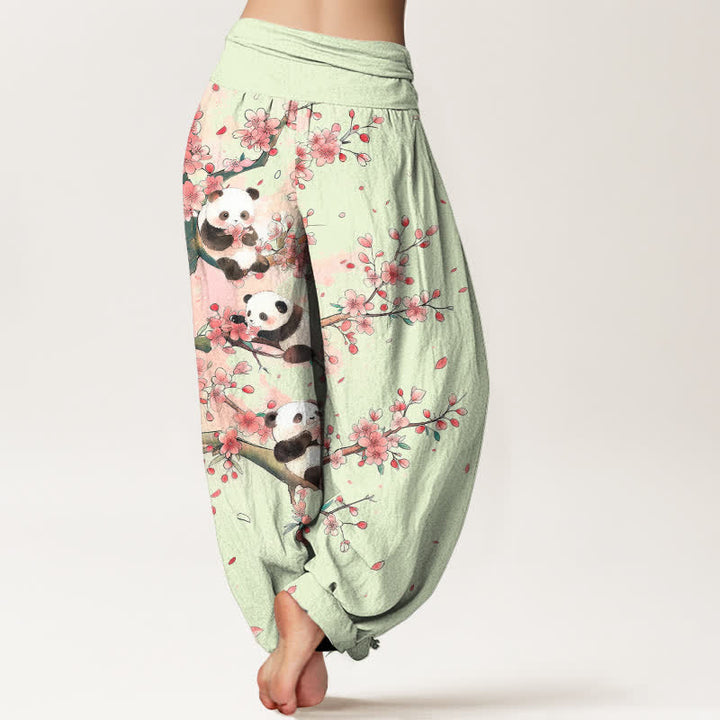 Buddha Stones Pantaloni harem da donna in cotone con motivo a fiori di ciliegio e panda, con elastico in vita. - image 7