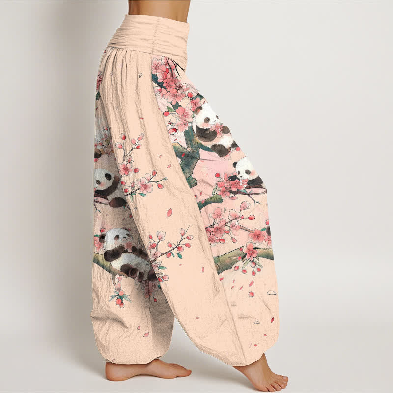 Buddha Stones Pantaloni harem da donna in cotone con motivo a fiori di ciliegio e panda, con elastico in vita. - image 9