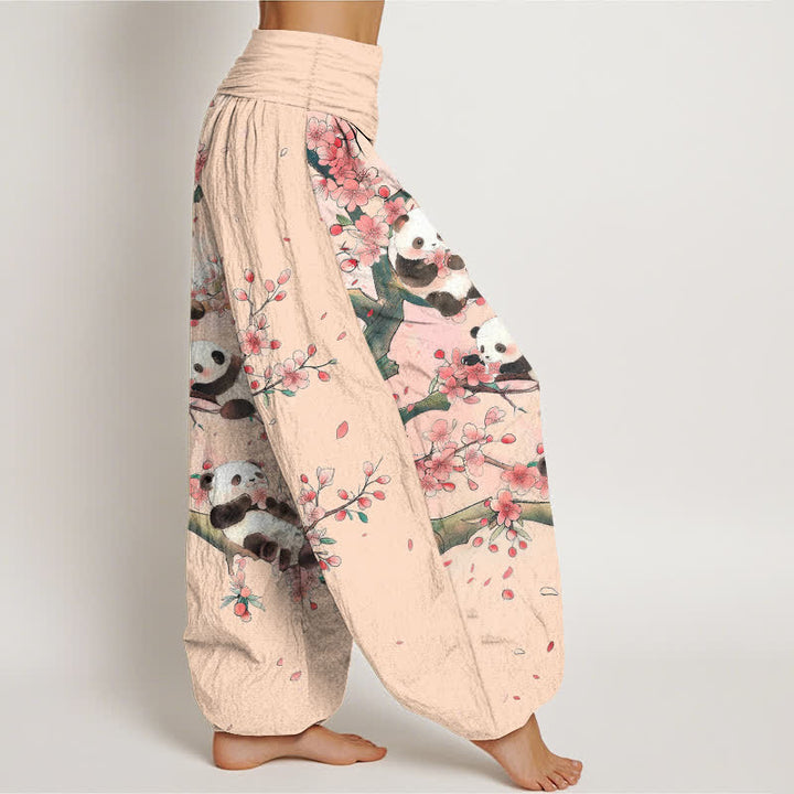 Buddha Stones Pantaloni harem da donna in cotone con motivo a fiori di ciliegio e panda, con elastico in vita. - image 9