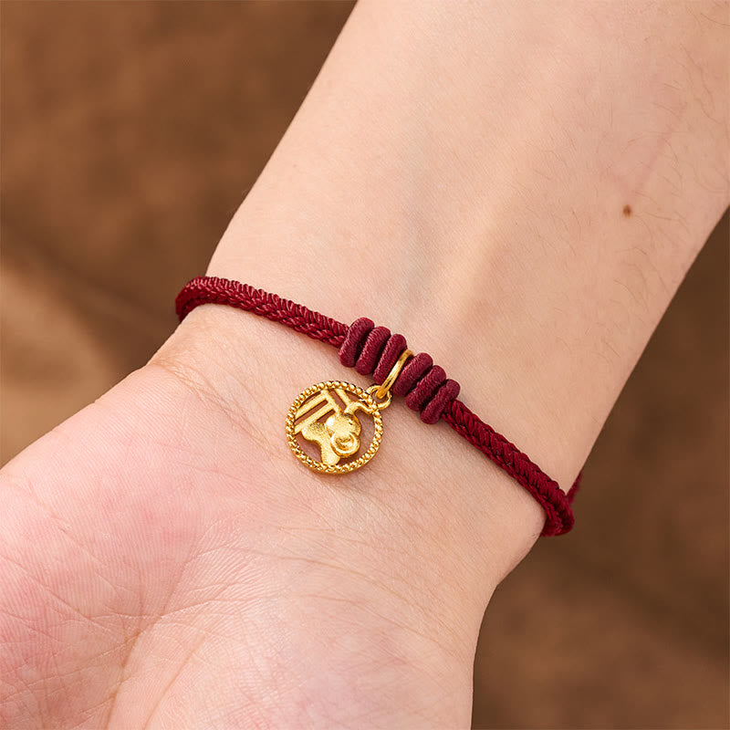 Buddha Stones Braccialetto portafortuna con personaggio Fu, rame placcato oro e cordino rosso, simbolo di ricchezza. - image 16
