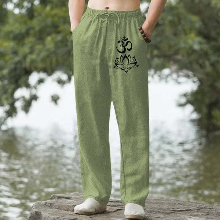 Buddha Stones Pantaloni da uomo affusolati in cotone con motivo loto Om e tasche. - Verde oliva - US/UK/AU50, EU60 (5XL) - image 0