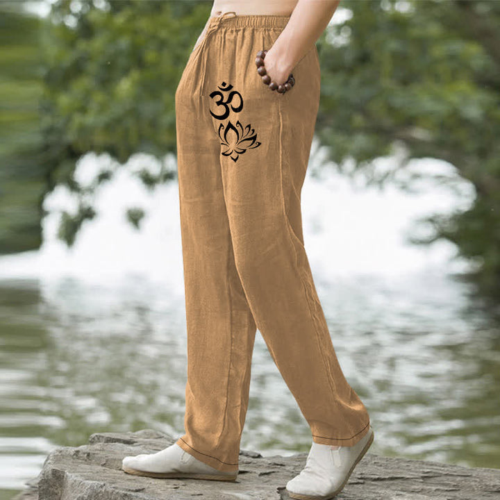 Buddha Stones Pantaloni da uomo affusolati in cotone con motivo loto Om e tasche. - image 5