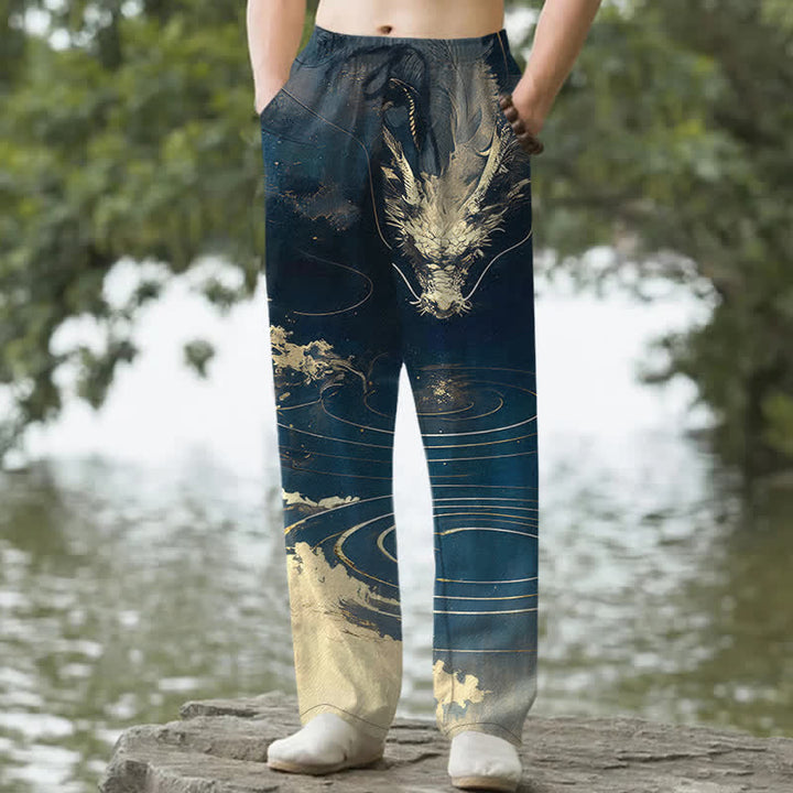 Buddha Stones Pantaloni da uomo affusolati in cotone con motivo a onde di drago dorato e tasche. - Marina - US/UK/AU50, EU60 (5XL) - image 0