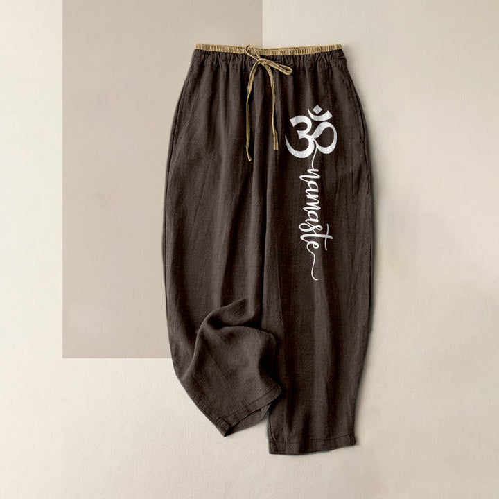 Buddha Stones Pantaloni da donna in puro cotone con elastico in vita e tasche, decorati con il simbolo Om. - Marrone sella - US16, UK/AU20, EU48 (3XL) - image 0