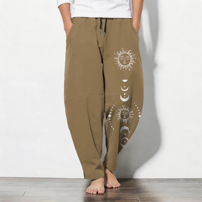 Buddha Stones Pantaloni da uomo affusolati in puro cotone con coulisse e tasche, con motivo a fasi lunari e sole. - Perù - US/UK/AU50, EU60 (5XL) - image 7