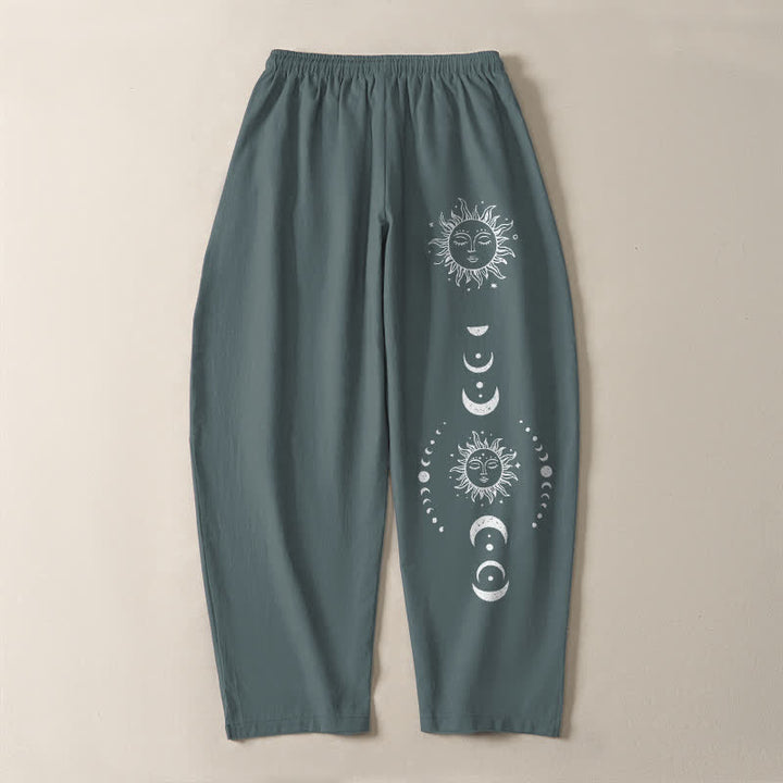 Buddha Stones Pantaloni da uomo affusolati in puro cotone con coulisse e tasche, con motivo a fasi lunari e sole. - image 14