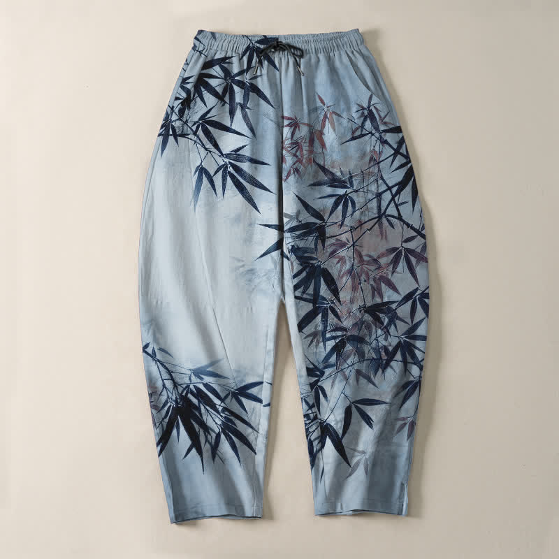 Buddha Stones Pantaloni da uomo affusolati con coulisse e tasche, in puro cotone, con stampa a foglie di bambù e motivo a inchiostro. - image 9