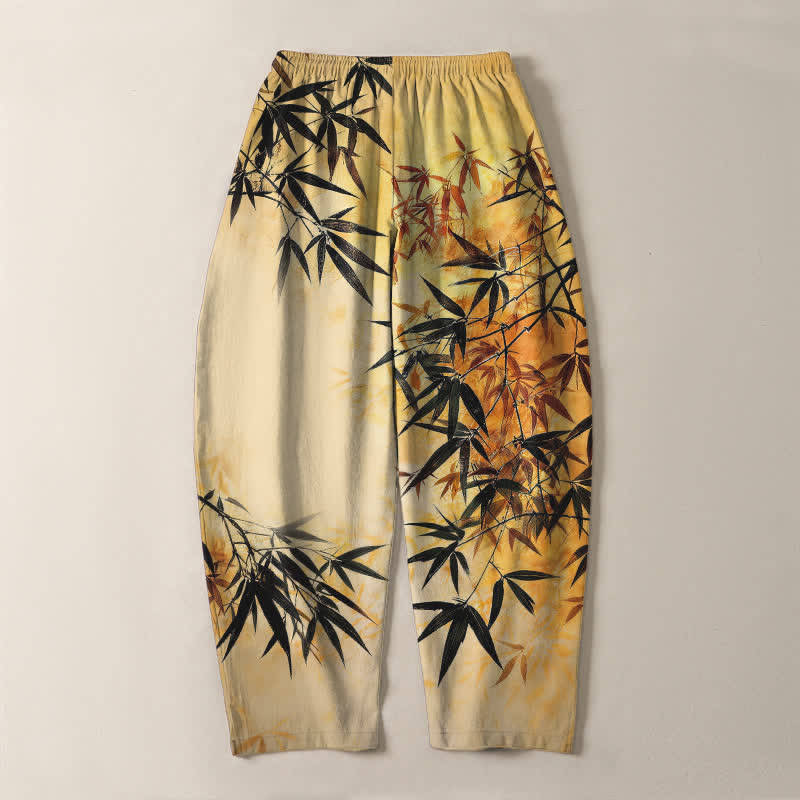 Buddha Stones Pantaloni da uomo affusolati con coulisse e tasche, in puro cotone, con stampa a foglie di bambù e motivo a inchiostro. - image 14