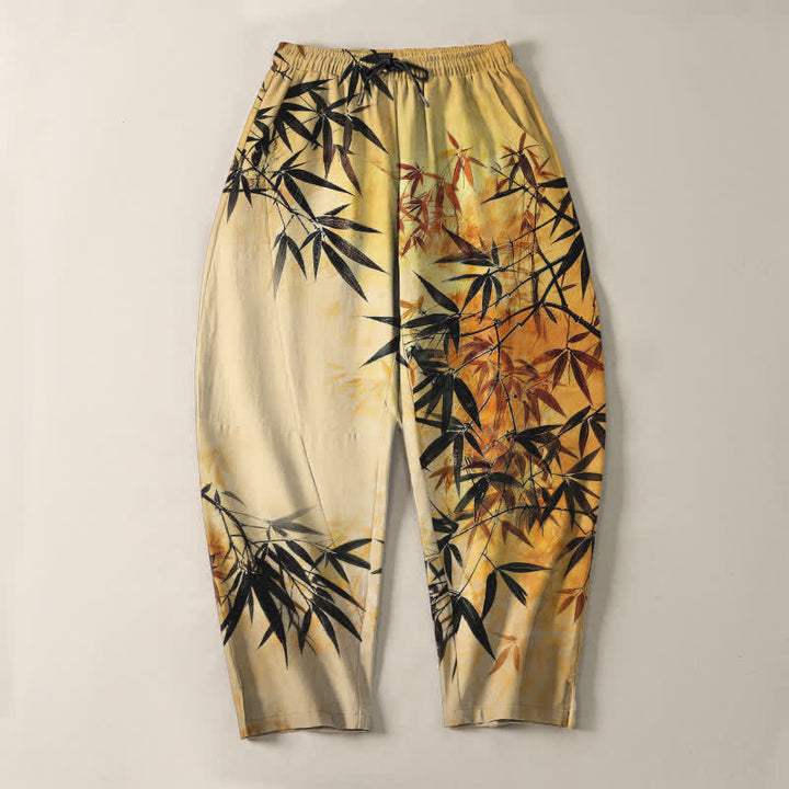 Buddha Stones Pantaloni da uomo affusolati con coulisse e tasche, in puro cotone, con stampa a foglie di bambù e motivo a inchiostro. - image 13