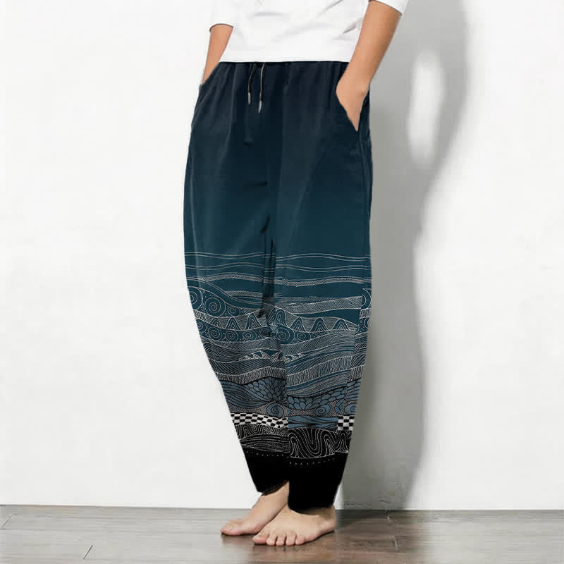 Buddha Stones Pantaloni da uomo affusolati in puro cotone con motivo a onde tribali e coulisse, con tasche. - image 1