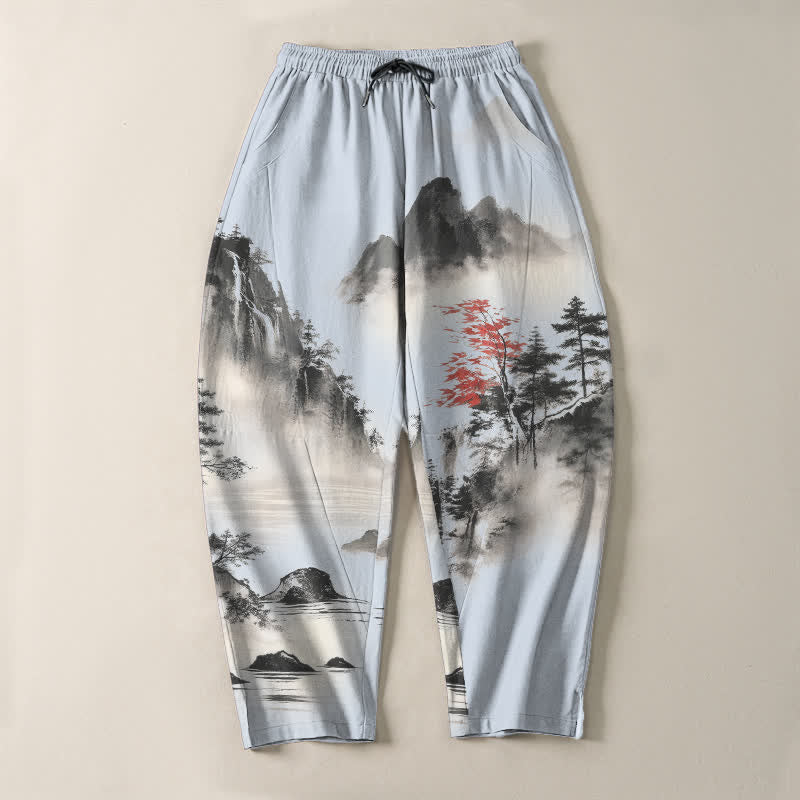 Buddha Stones Pantaloni da uomo affusolati con coulisse e tasche, in puro cotone lavato a inchiostro con motivo paesaggio montano. - image 13