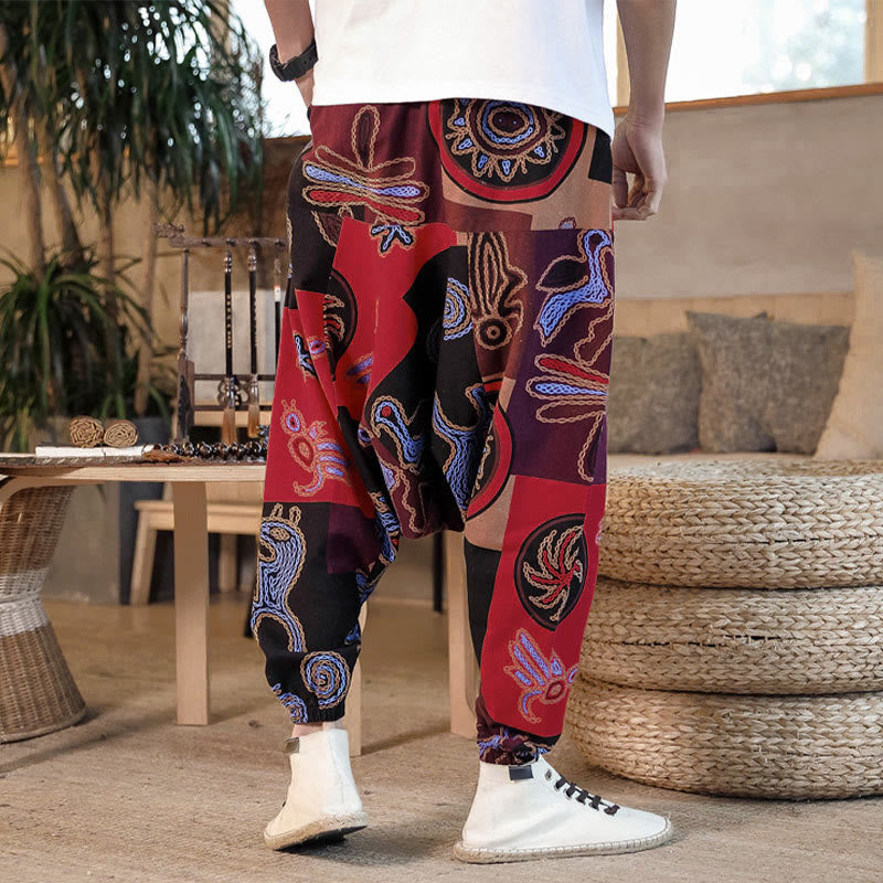 Pantaloni harem da uomo corti con tasche e stampa floreale a griglia con motivo Buddha Stones Grid. - image 7