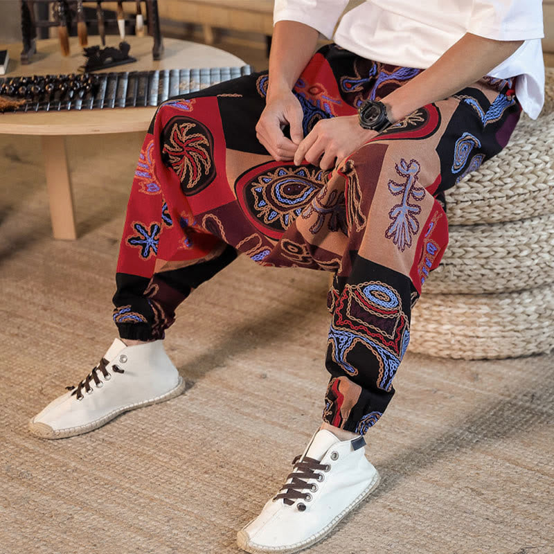 Pantaloni harem da uomo corti con tasche e stampa floreale a griglia con motivo Buddha Stones Grid. - image 8