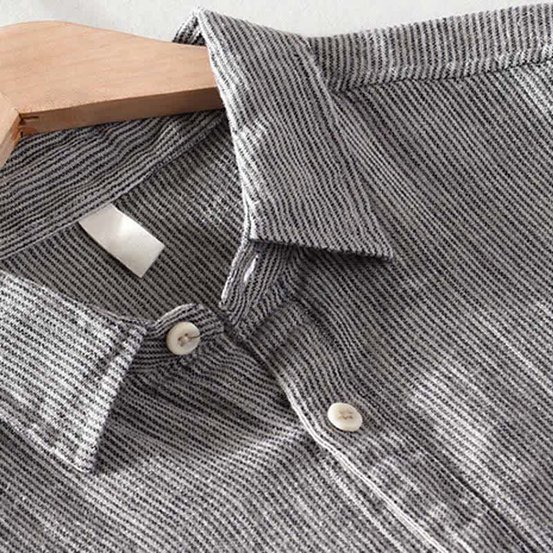 Buddha Stones Camicia da uomo estiva casual a maniche corte in lino a righe tinta unita con taschino applicato. - image 10