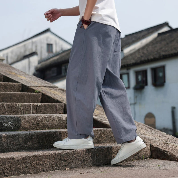 Buddha Stones Pantaloni lunghi estivi casual minimalisti con coulisse in cotone tinta unita da uomo, modello harem con tasca - image 6