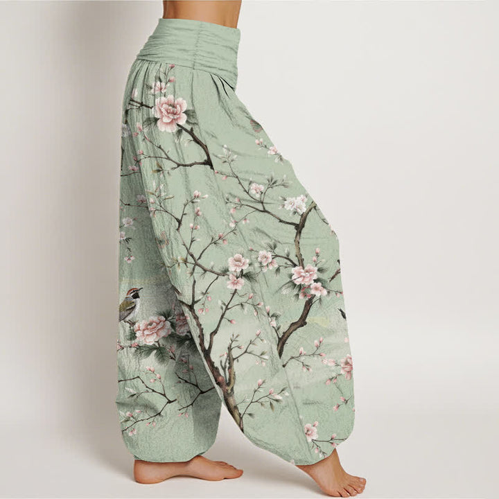 Buddha Stones Pantaloni harem da donna in cotone con motivo a fiori di ciliegio e uccelli, con elastico in vita. - image 1
