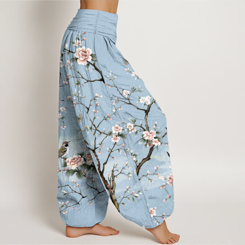 Buddha Stones Pantaloni harem da donna in cotone con motivo a fiori di ciliegio e uccelli, con elastico in vita. - image 6