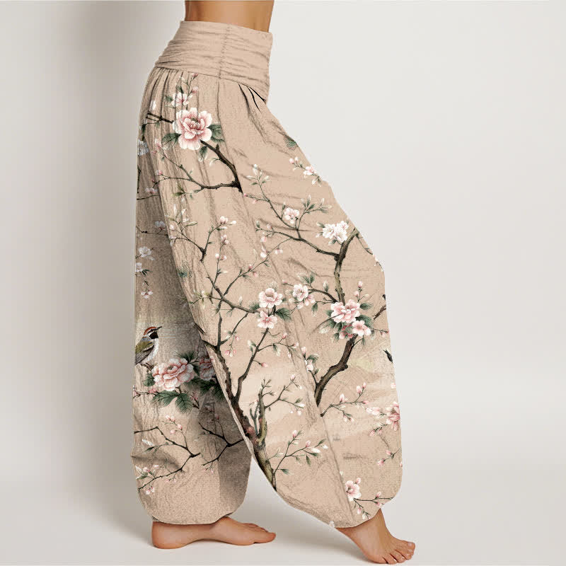 Buddha Stones Pantaloni harem da donna in cotone con motivo a fiori di ciliegio e uccelli, con elastico in vita. - image 9
