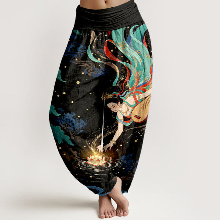 Buddha Stones Pantaloni harem da donna in cotone con motivo "Musicista Celeste e Loto" e vita elasticizzata. - Nero - US16, UK/AU20, EU48 (3XL) - image 0