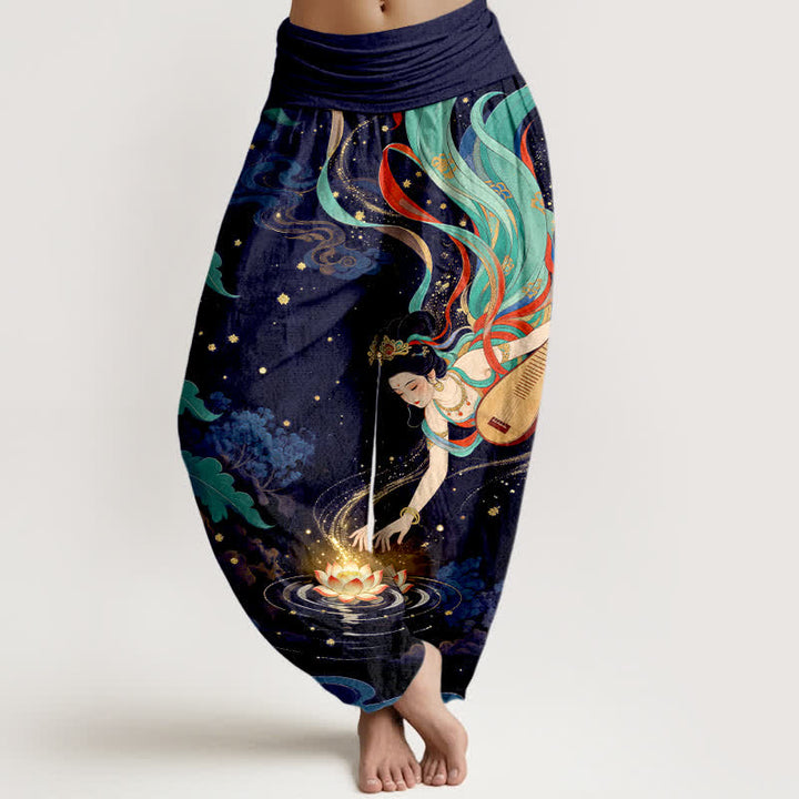 Buddha Stones Pantaloni harem da donna in cotone con motivo "Musicista Celeste e Loto" e vita elasticizzata. - Marina - US16, UK/AU20, EU48 (3XL) - image 5