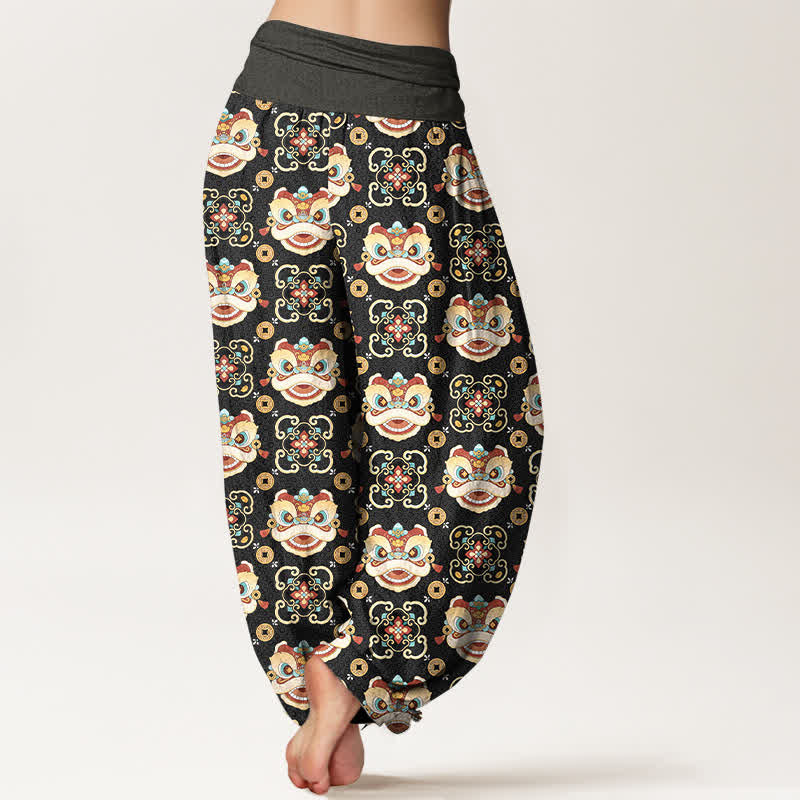 Buddha Stones Pantaloni harem da donna in cotone con motivo a maschera di leone tribale e elastico in vita. - image 2