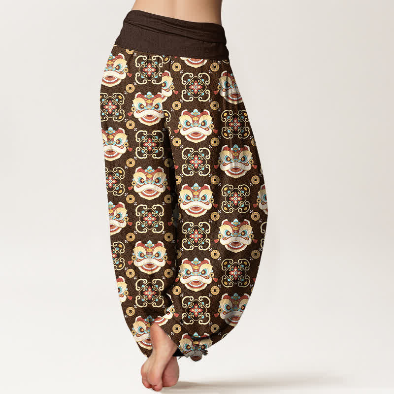 Buddha Stones Pantaloni harem da donna in cotone con motivo a maschera di leone tribale e elastico in vita. - image 10